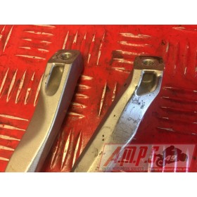 Platine repose pied passager droit R1 2004 à 2006