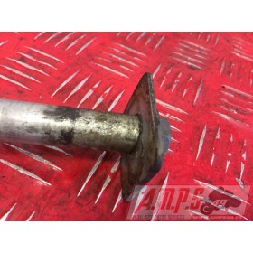 Axe de roue arrière 650 SV S 1999 à 2002