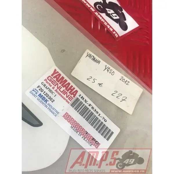 GRAPHIQUE ET EMBLEME YQ50 NITRO 1bx-f8391-70- pièce moto occasion