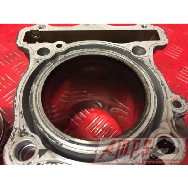 Cylindre avec piston arrière 650 SV N 2003 à 2005