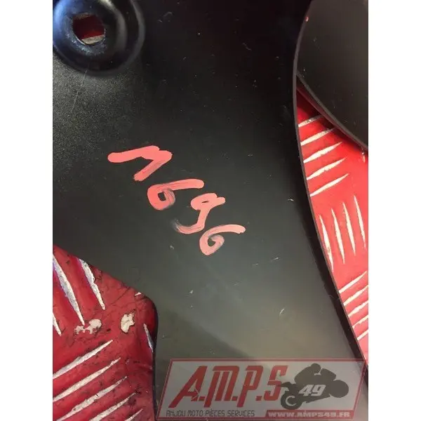 Paire de cache sur échappement 696 Monster- pièce moto occasion