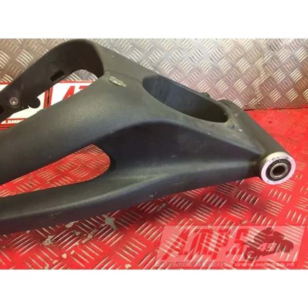 Bras oscillant 675 Street Triple 2006 à 2010