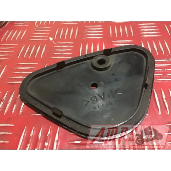 Cache plastique R1 2004 à 2006