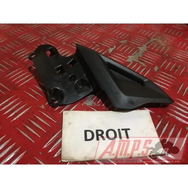 Cache plastique 675 Street Triple 2013 à 2016