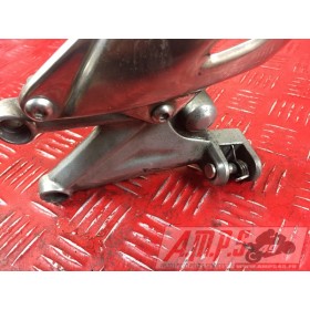 Platine repose pied passager gauche 675 Street Triple R 2007 à 2012