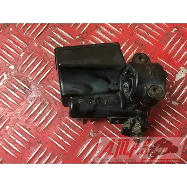 Maitre cylindre de frein avant