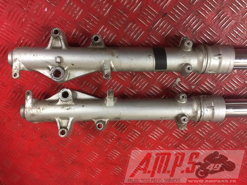 Guide cables de tés de fourche pour Yamaha 750 XTZ - 3LD