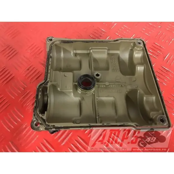 Cache culbuteur arriere