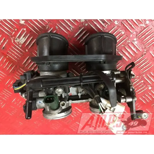 Rampe d'injection Kawasaki VERSYS 650 2007 à 2009VERSYS65008DV-607-ALB3-E5333521new