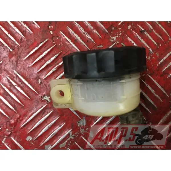 Bocal de liquide de frein arriere