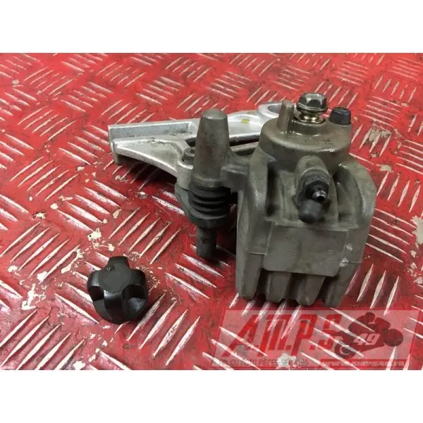 Etrier de frein arriere