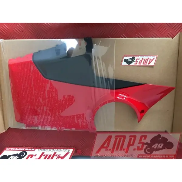 DUCATI PANIGALE V4 V4S 2018 SABOT CÔTÉ DROIT INFÉRIEUR FAIRING ROUGE OEM 48019271BA