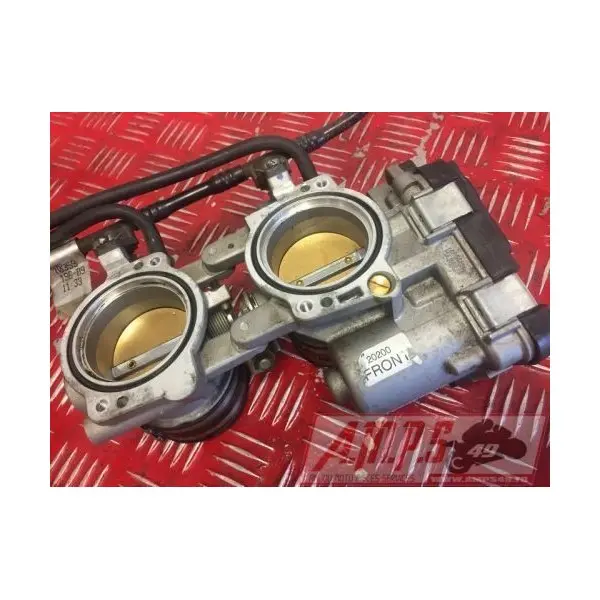 Rampe d'injection avant RSV4 Factory 2009 à 2011