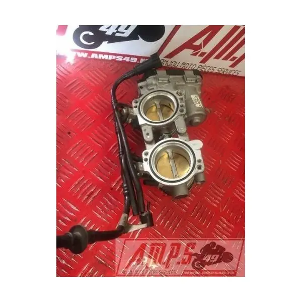 Corps Front Boitier papillion RSV4 R 09 10 11 12