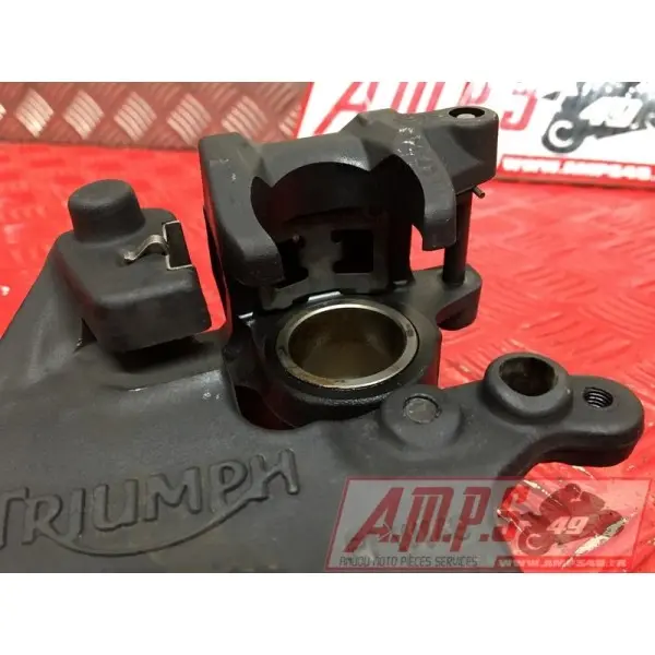 Etrier de frein arriere