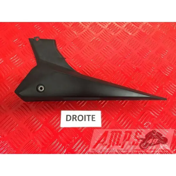 Cache sous selle droitXJ614DC-642-JPB4-A3342820used