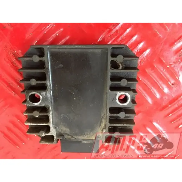 Regulateur de tension Yamaha YZF 600 R ThundercatYZF600R97AS-471-JG343429used