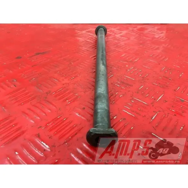 Axe de roue arriere Yamaha YZF 600 R ThundercatYZF600R97AS-471-JG343538used