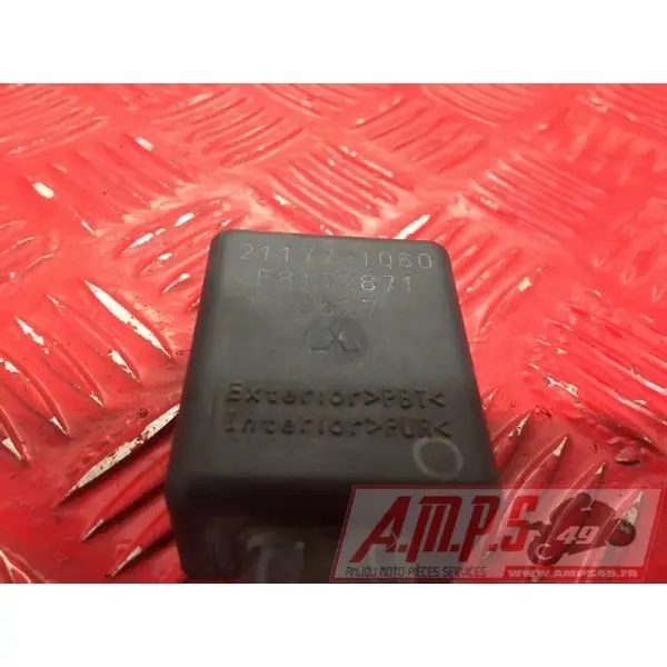 Relais Kawasaki ZR-7 1999 à 2004ZR7994878XS17B3-F1343603used