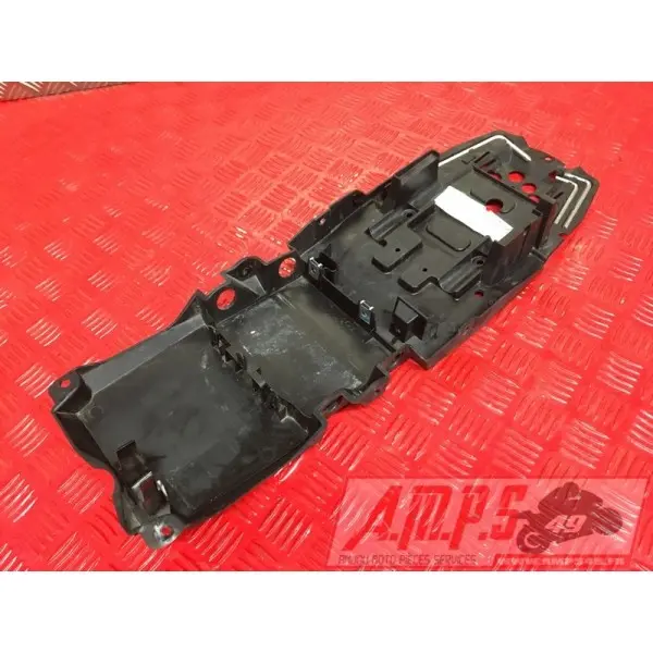 Passage de roue - Bac a batterieSTREET67513CT-720-PZH2-C6344054used