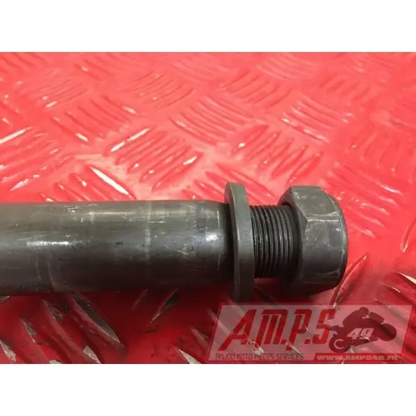 Axe de roue arriere Yamaha 1000 FZS 2001 à 2005FZS100003EN-968-RF-B4-E3345030used