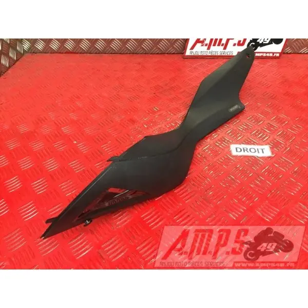 Cache sous selle droitRSV100005867BKV06H4-E2346802used