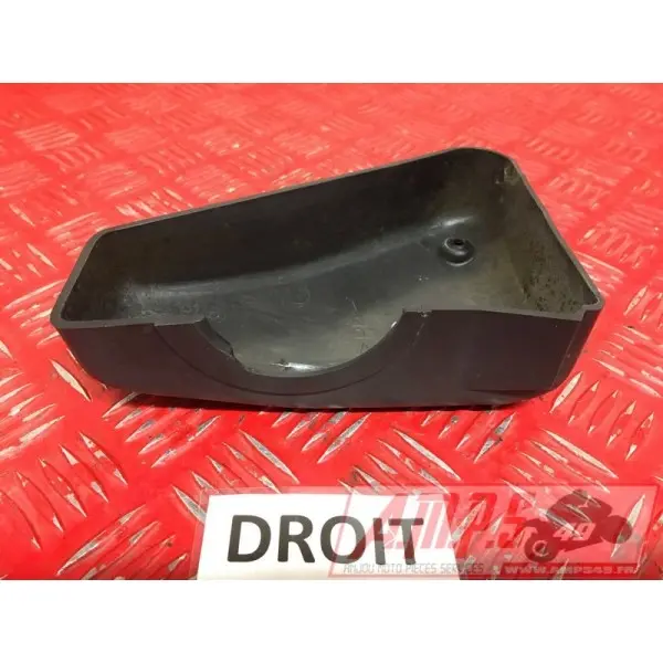 Cache plastique droitFZS60000AV-528-WHB4-F4351141used