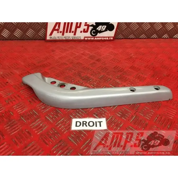 Cache plastique arriere droit125CLASSIC979347-XJ-49H4-A735181used