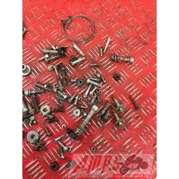 Kit de vis partie cycle Aprilia SHIVER SL 750 2007 à 2016SHIVER75007BM-868-ZLH4-F2352212used