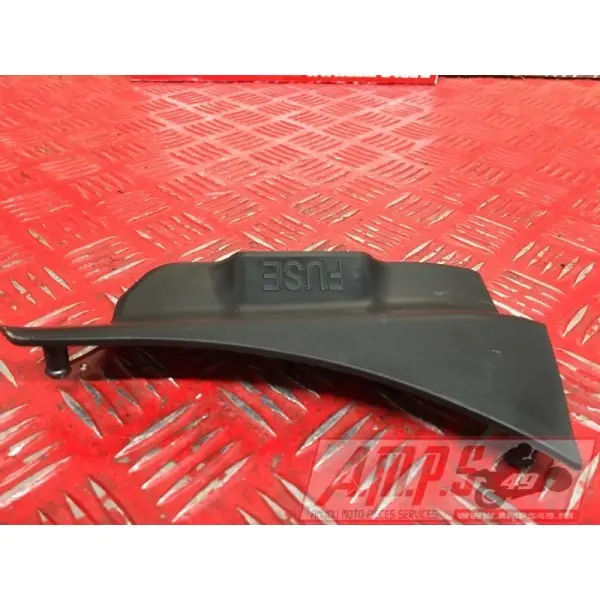 Cache boite a fusible129915DR-588-HJ352836usedDUCATI