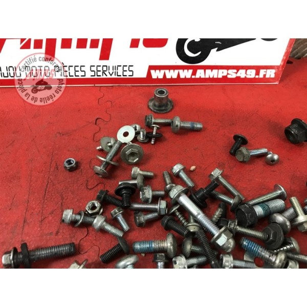 Kit de vis partie cycleGSXR100017EQ-948-CWB2-A31332595used