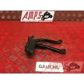 Platine repose pied passager gaucheCBF125AX883NE354752used