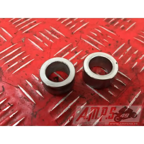 Entretoise de roue avant82115DQ-916-LYH3-B7355276used