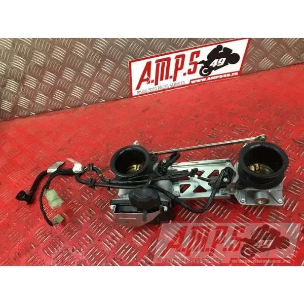 Rampe d'injection82115DQ-916-LYH3-B7355262used