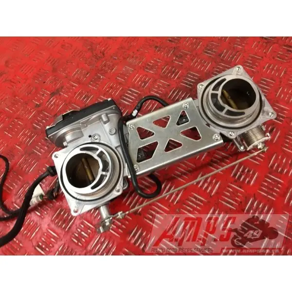 Rampe d'injection82115DQ-916-LYH3-B7355262used