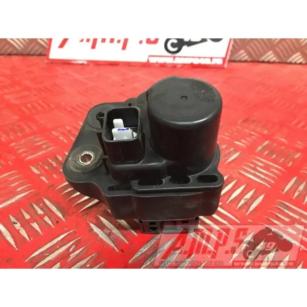Valve d'échappement Yamaha FZ1 1000 2006 à 2015FZ108DG-360-BLB4-C2355673used