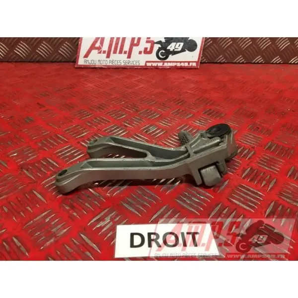 Platine repose pied passager droiteZX6R01BT-708-DPB3-B4356074used