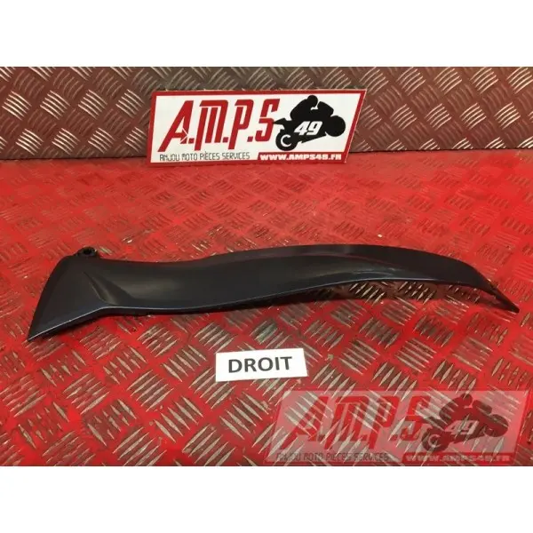 Cache sous reservoir droitGSXR100010AP-156-PMB2-E1361120used