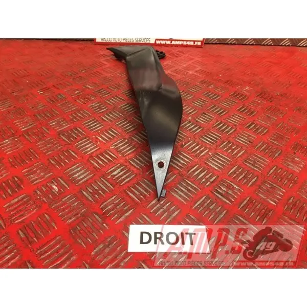 Cache sous reservoir droitGSXR100010AP-156-PMB2-E1361120used