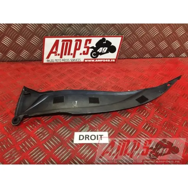 Cache sous reservoir droitGSXR100010AP-156-PMB2-E1361120used