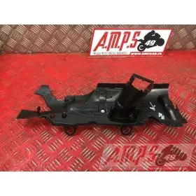 Cache plastique sur moteurS1000R17EP-972-LGH5-A5361517used