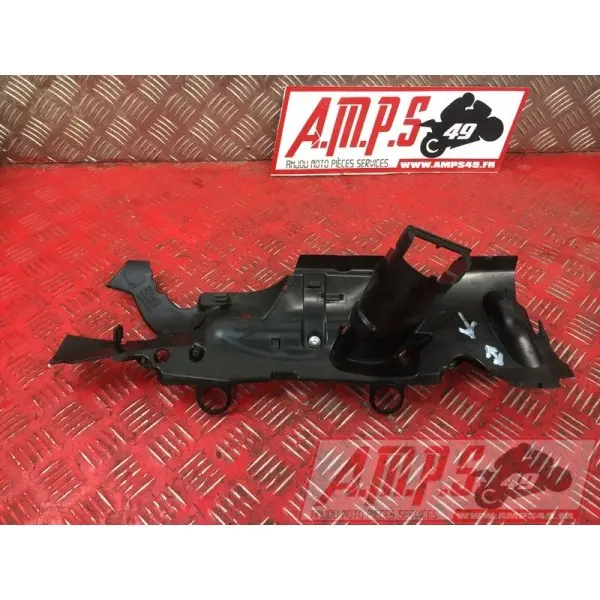 Cache plastique sur moteurS1000R17EP-972-LGH5-A5361517used