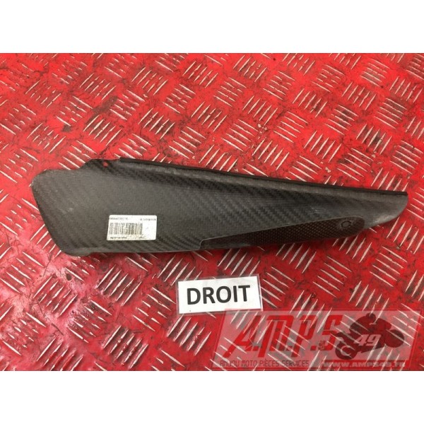 Cache sous selle droitS2R061000AW-870-YR361784used