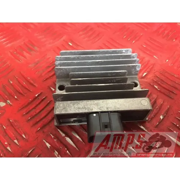 Regulateur de tensionNINJA40018EV-782-FN362053used