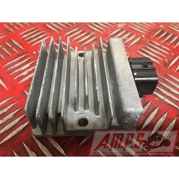 Regulateur de tensionNINJA40018EV-782-FN362053used