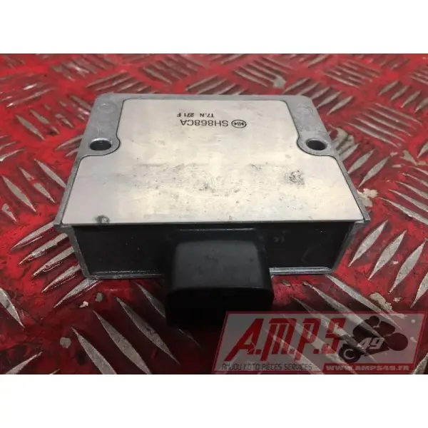 Regulateur de tensionNINJA40018EV-782-FN362053used