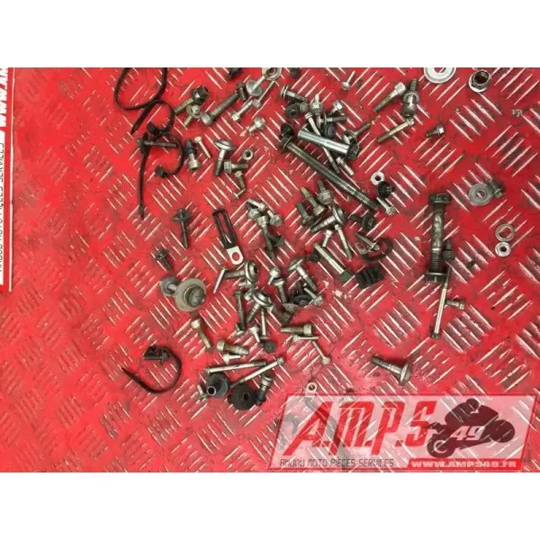 Kit de vis partie cycle1250BANDIT15DQ-798-LQB0-A3363919used