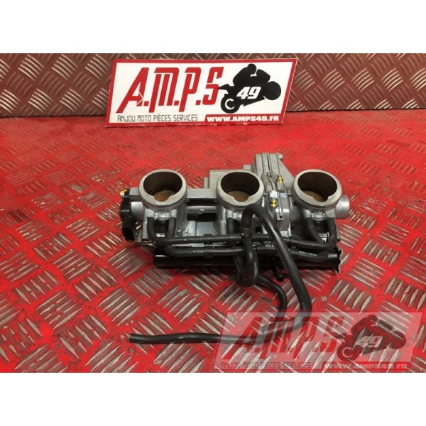 Rampe d'injectionSTREET66018EY-570-EXH2-E4365235used