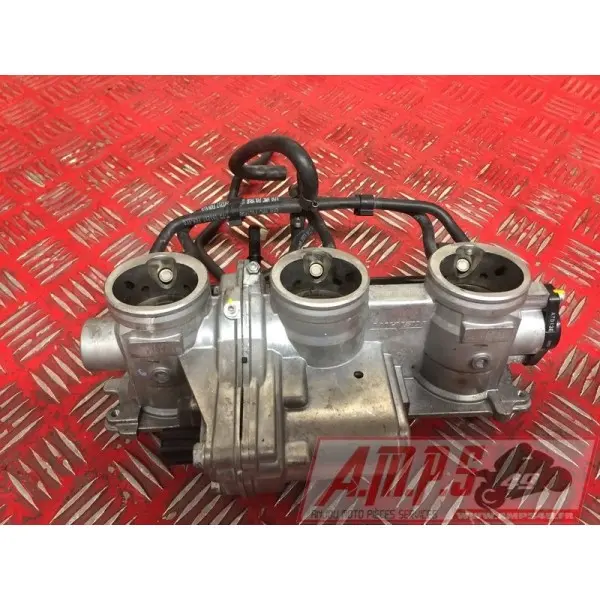 Rampe d'injectionSTREET66018EY-570-EXH2-E4365235used