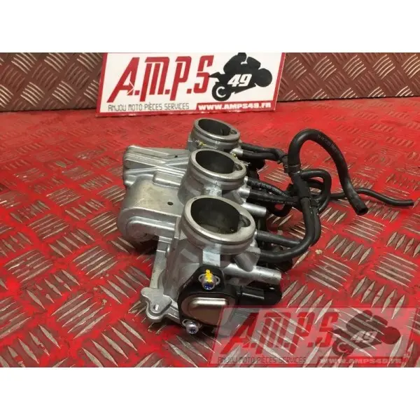 Rampe d'injectionSTREET66018EY-570-EXH2-E4365235used